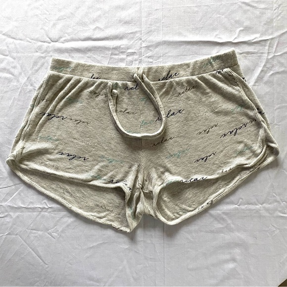 Splendid “Relax” Print Waffle Lounge Shorts - Picture 3 of 6